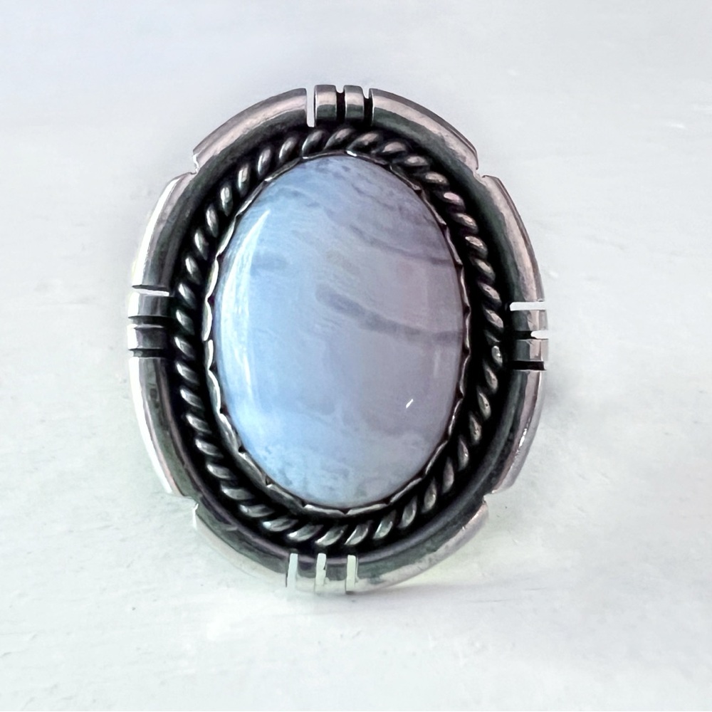 Vintage NATIVE Navajo Blue Lace Agate & Sterling Silver Southwestern Oval Ring